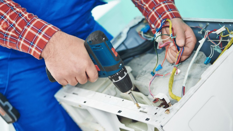 Torbalı Daikin Daikin çamaşır makinesi kart tamiri – Su almama arızası orijinal parça ile giderildi. - Teknik servis örneği